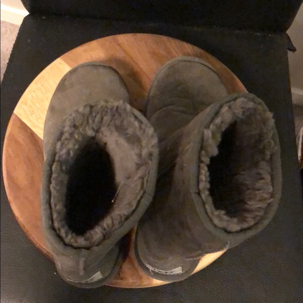 Gray Ugg Classics - image 3